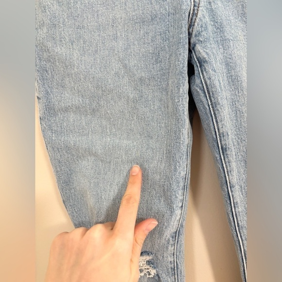 Madewell The Perfect Vintage Crop Jean in Light Wash - Picture 4 of 13